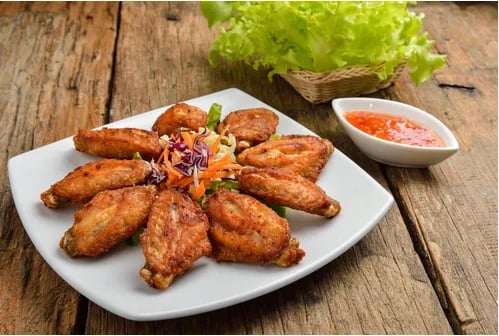 CHICKEN WINGS (BBQ)